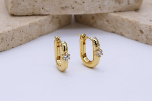 Single Diamond Rectangle Huggies