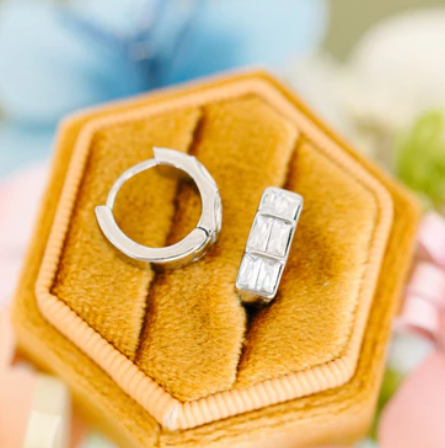 Segment Huggies Silver