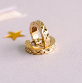 Criss Cross Huggies Gold