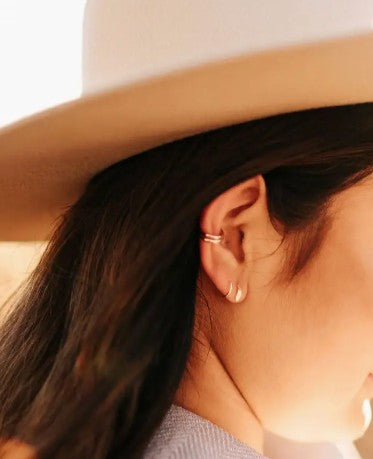 Queen Gold Double Ear Cuff